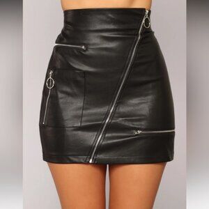 Fashion Nova Black Mini Skirt with Zipper Accents